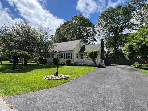 6 Jeffrey Ln Freetown MA 02702