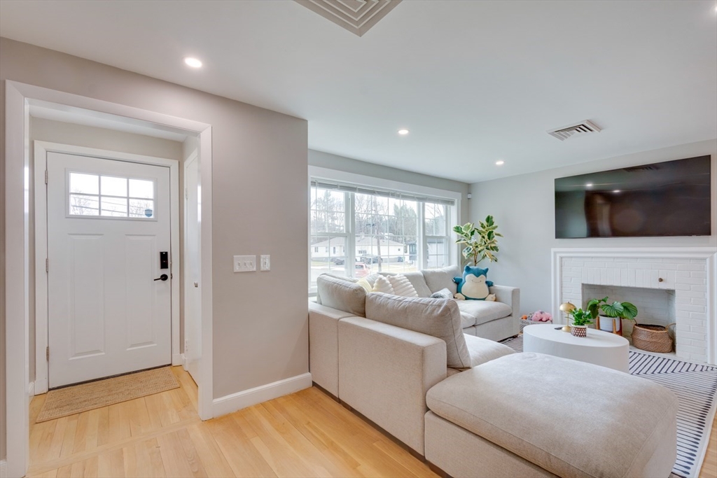 99 Truman Rd,