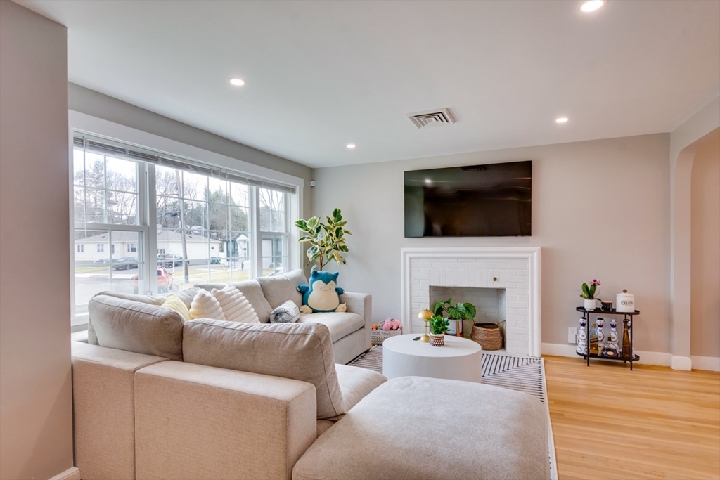 99 Truman Rd,