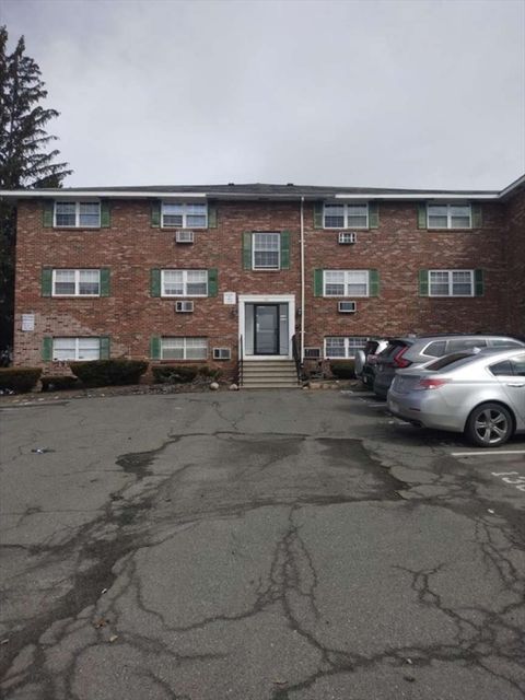 367 Hildreth St. 33 Lowell MA 01850