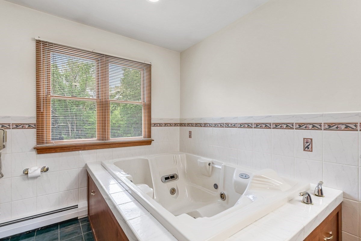 131 Elm Street, Seekonk, MA Photo #25