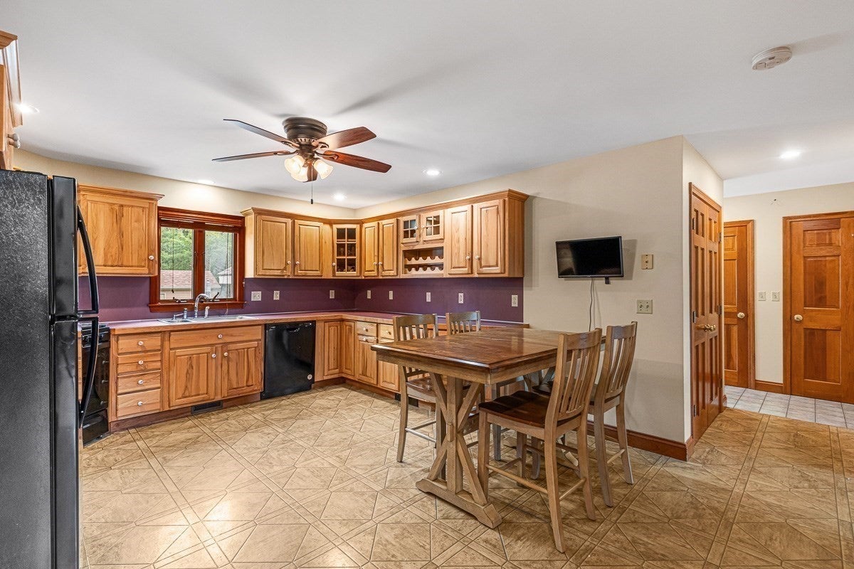 131 Elm Street, Seekonk, MA Photo #14