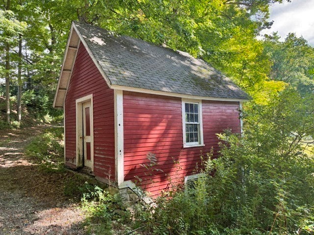 230 North Main ST, Northampton, MA Photo #37