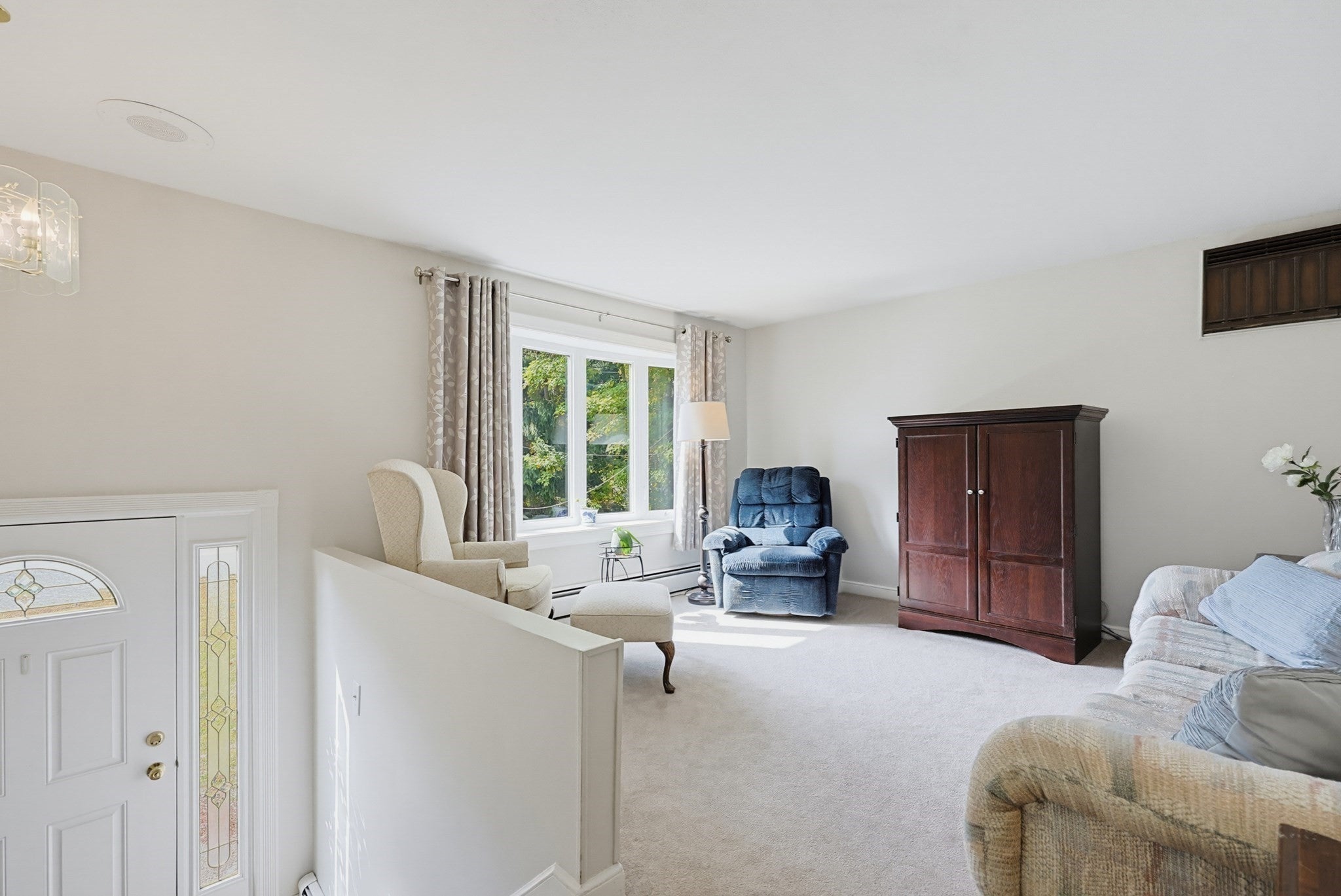 225 Oak ST, Franklin, MA, 225 Oak ST, Franklin, MA Photo #5