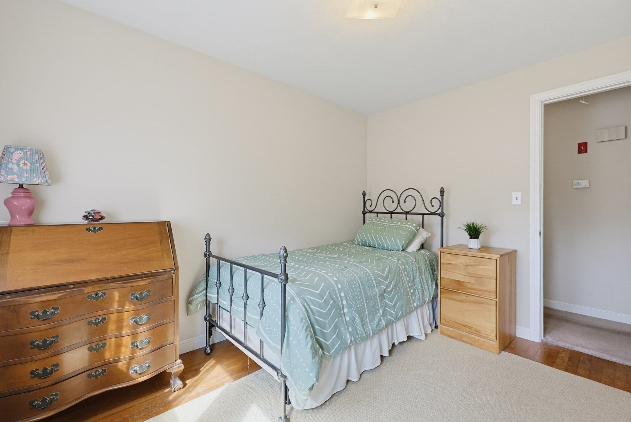 225 Oak ST, Franklin, MA, 225 Oak ST, Franklin, MA Photo #18