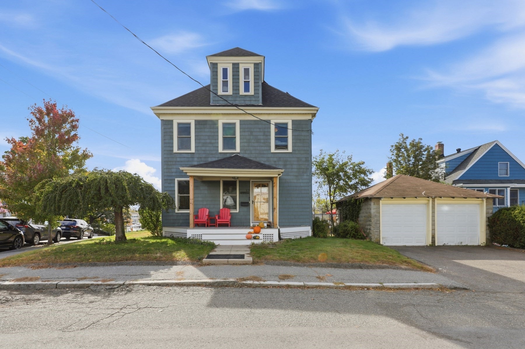 17 Greenwood St