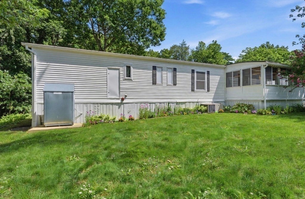 29-5 South Meadow Village