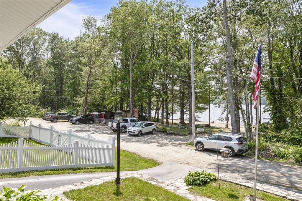 60 Shore Road