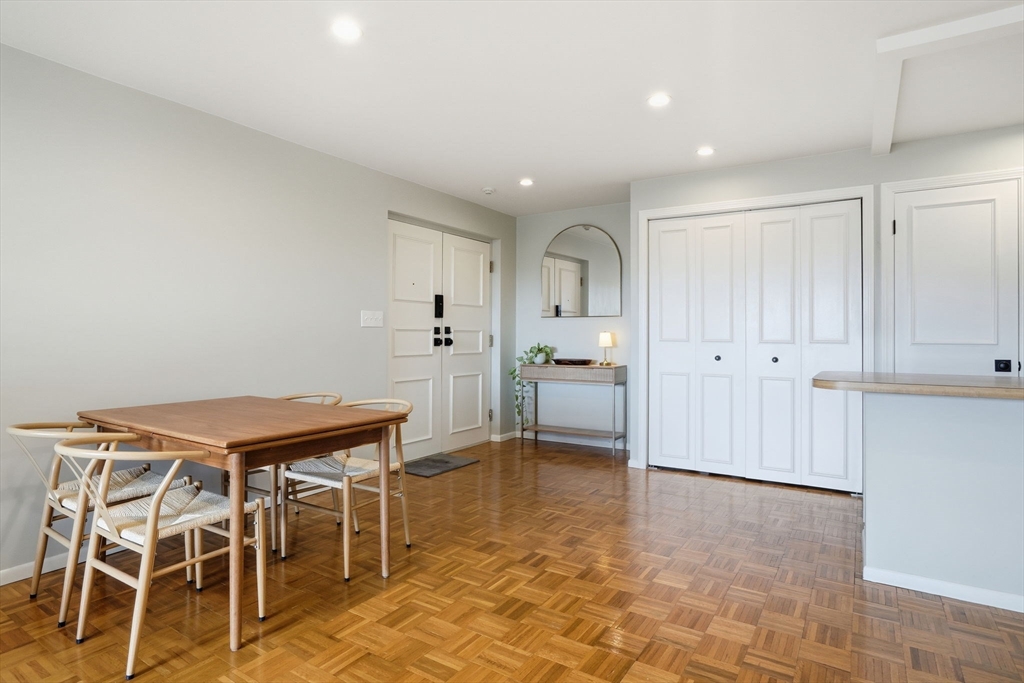 2130 Massachusetts Ave 6D