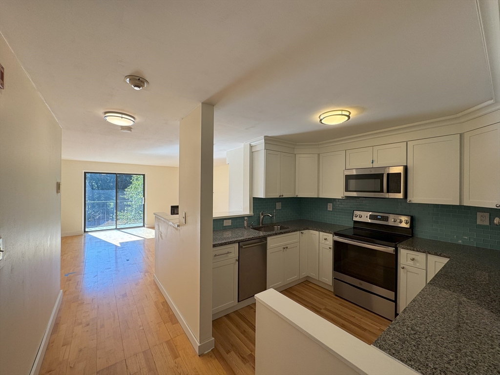 1321 Worcester Rd 307