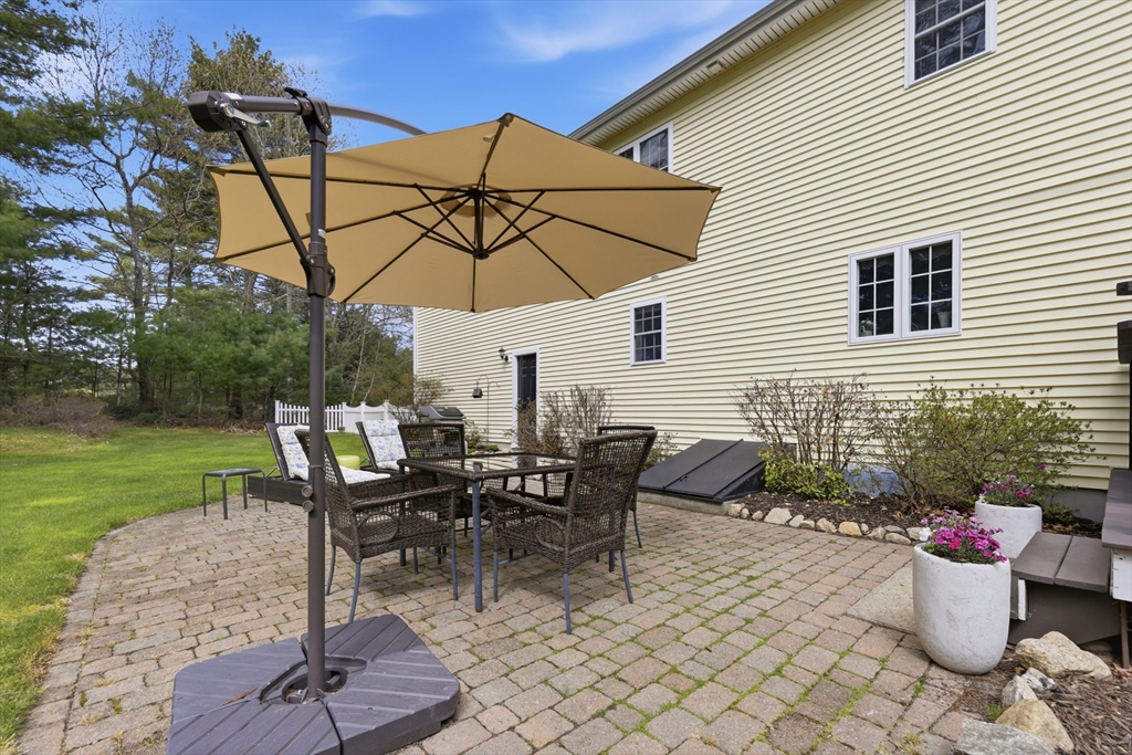 16 Sonia Dr, Middleboro, MA Photo #37