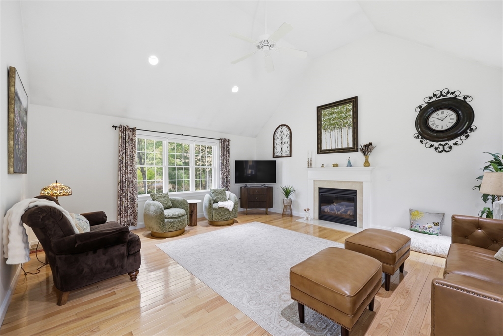 16 Sonia Dr, Middleboro, MA Photo #18