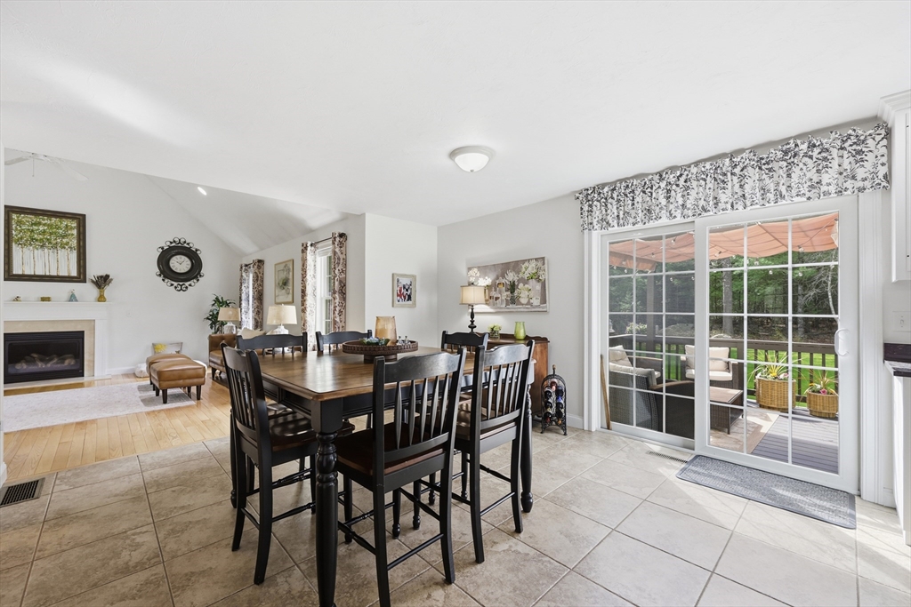 16 Sonia Dr, Middleboro, MA Photo #16