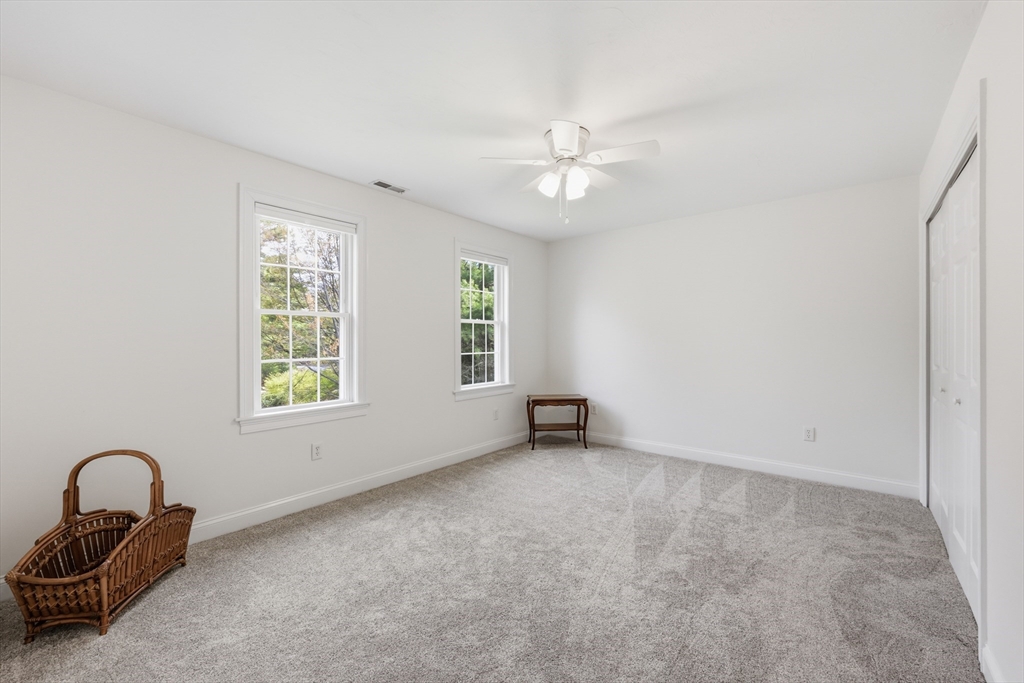 16 Sonia Dr, Middleboro, MA Photo #32