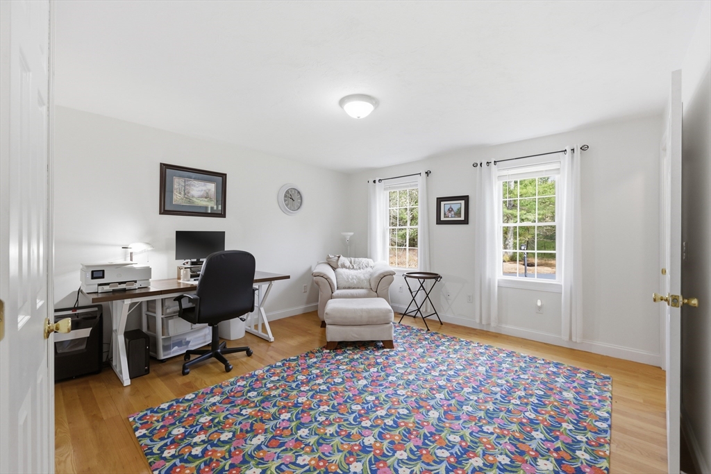 16 Sonia Dr, Middleboro, MA Photo #8