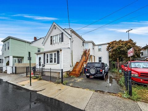 44 Kelvin St Everett MA 02149