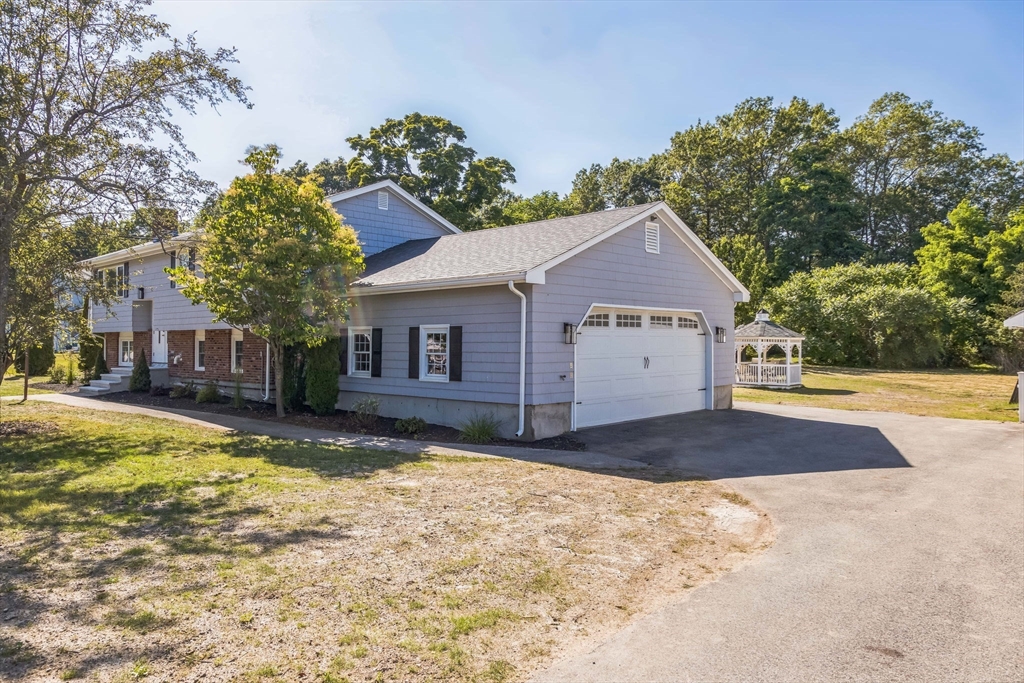 56 Glad Valley Drive
