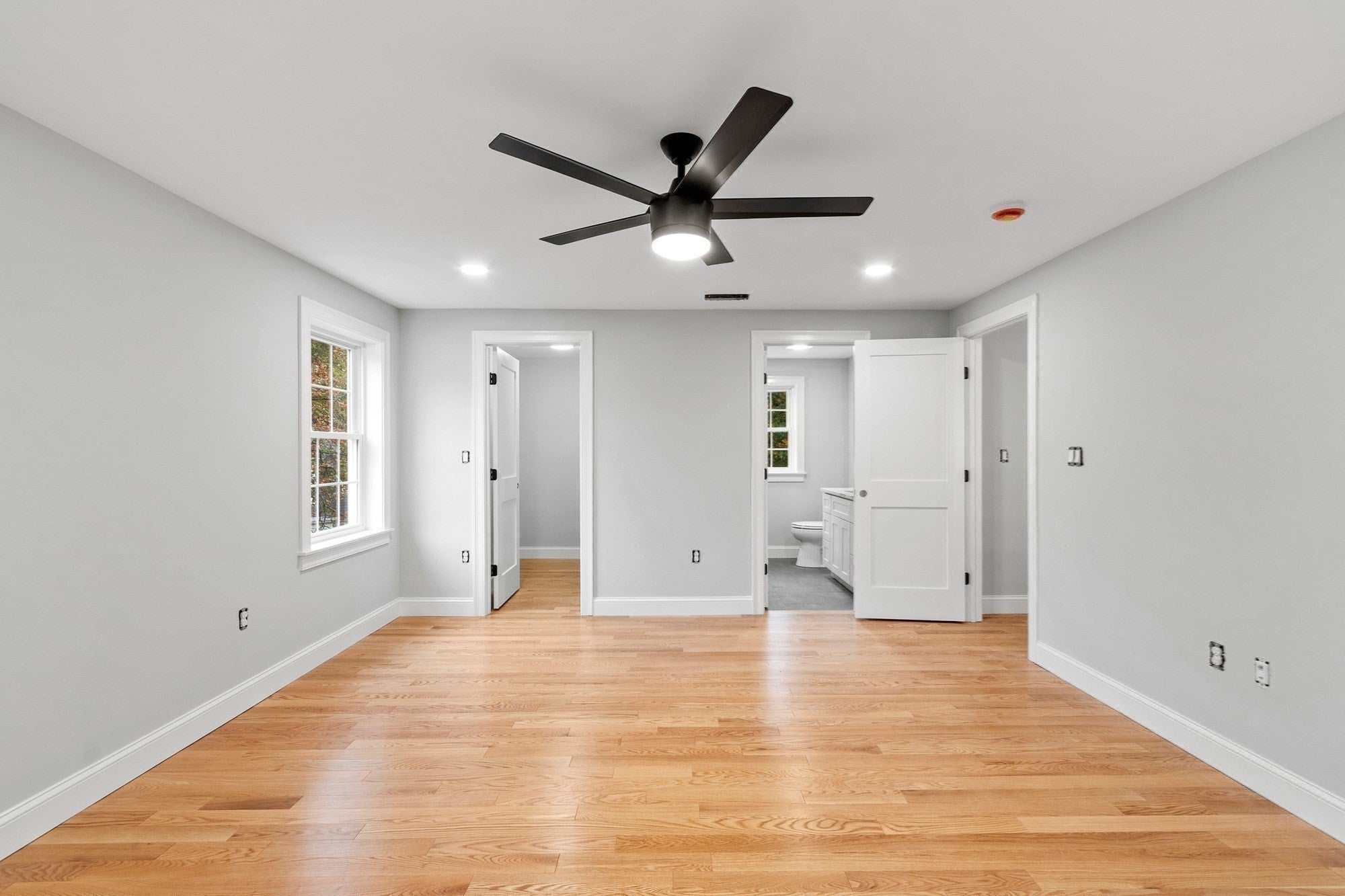 300 South St, Tewksbury, MA, 300 South St, Tewksbury, MA Photo #13
