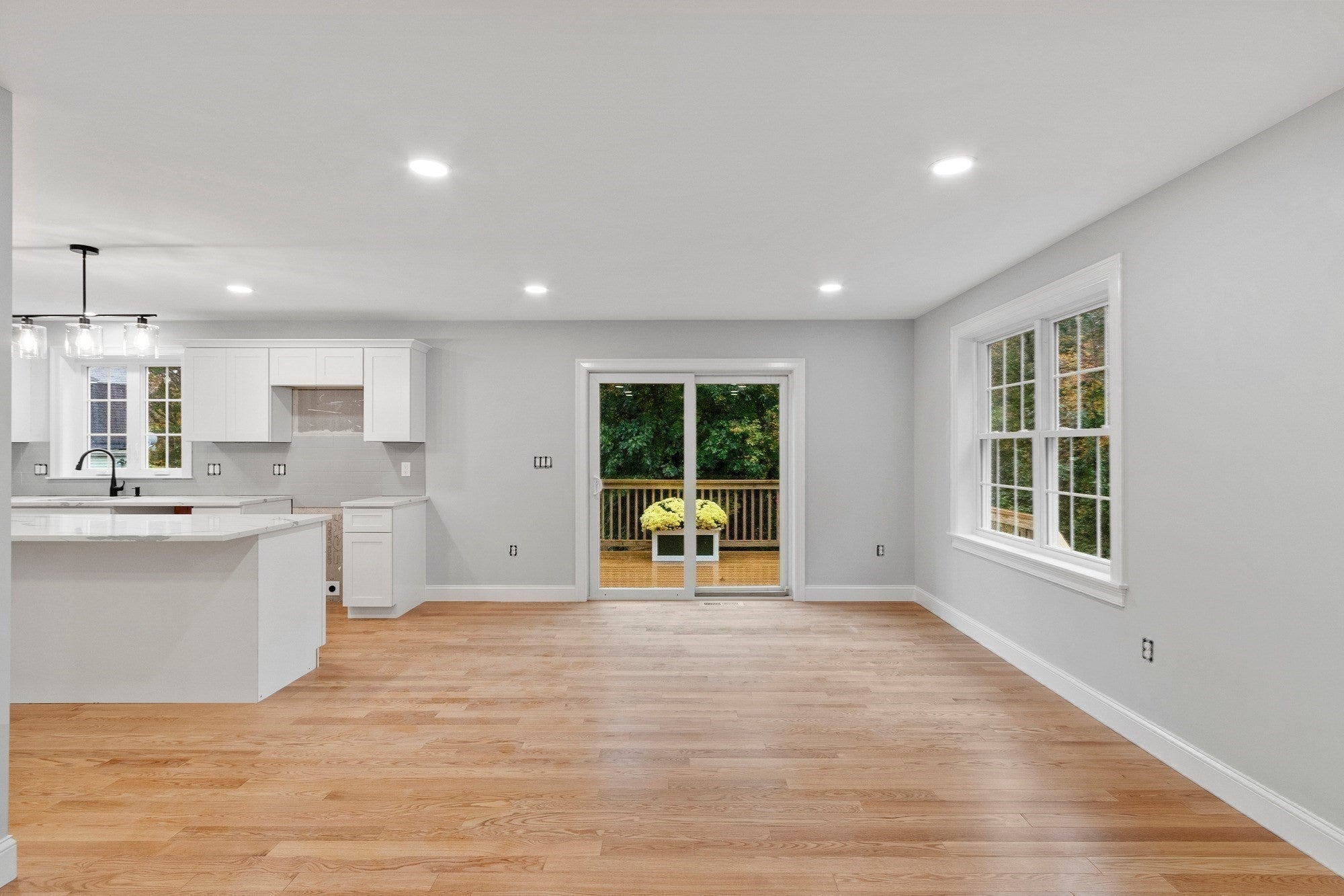 300 South St, Tewksbury, MA, 300 South St, Tewksbury, MA Photo #10