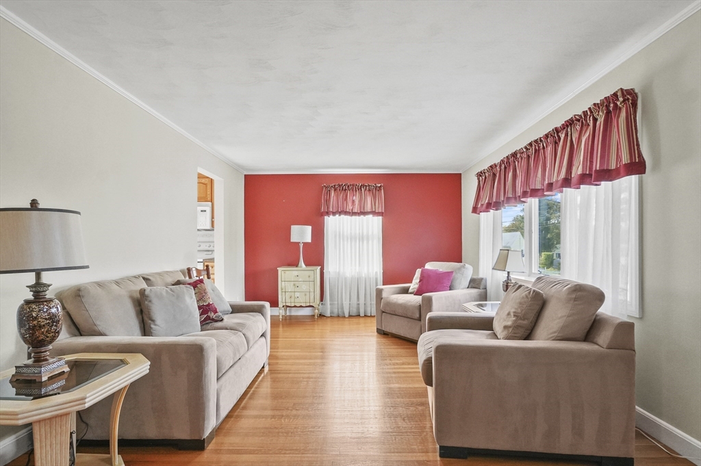 6 Bernard Road