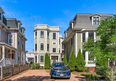 Photo of 107 1/2 Inman Street #1, Cambridge, MA 02139 (MLS # 73426273)