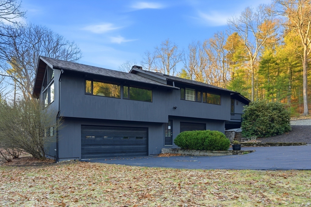 86 Myles Standish Rd F