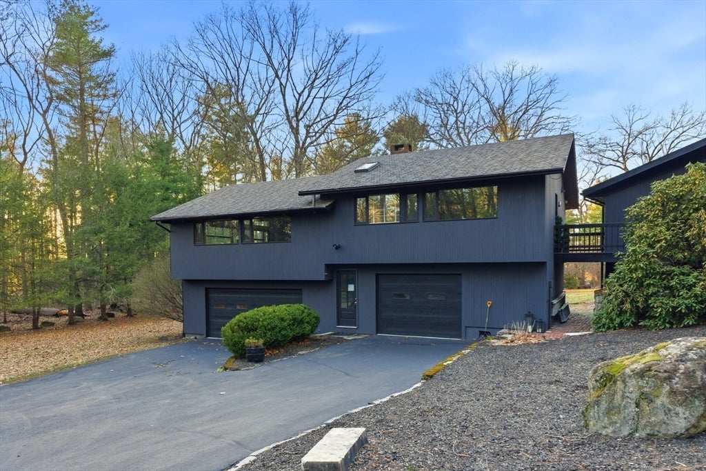 86 Myles Standish Rd F
