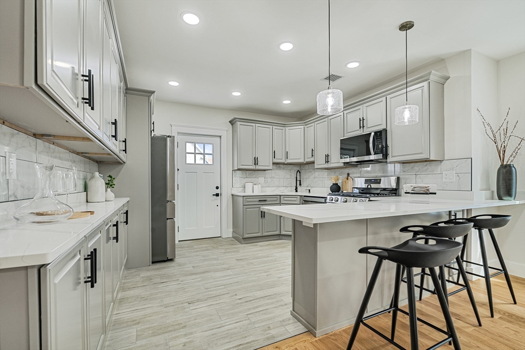 147 Jefferson Ave 2