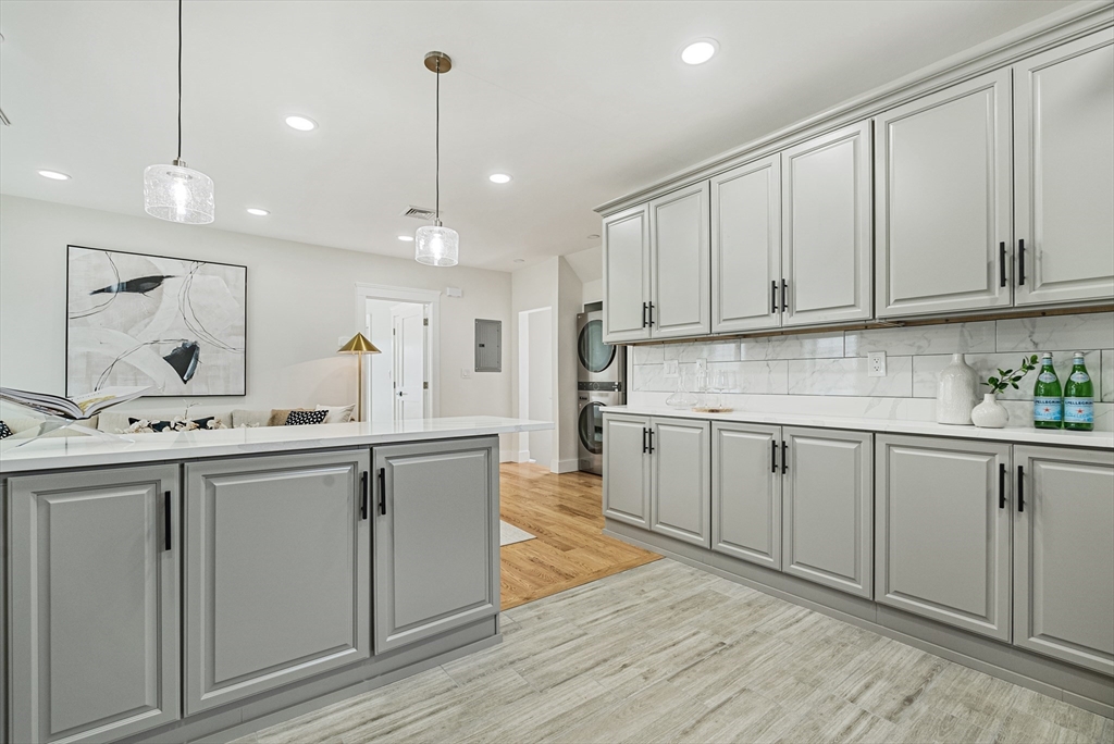 147 Jefferson Ave 2