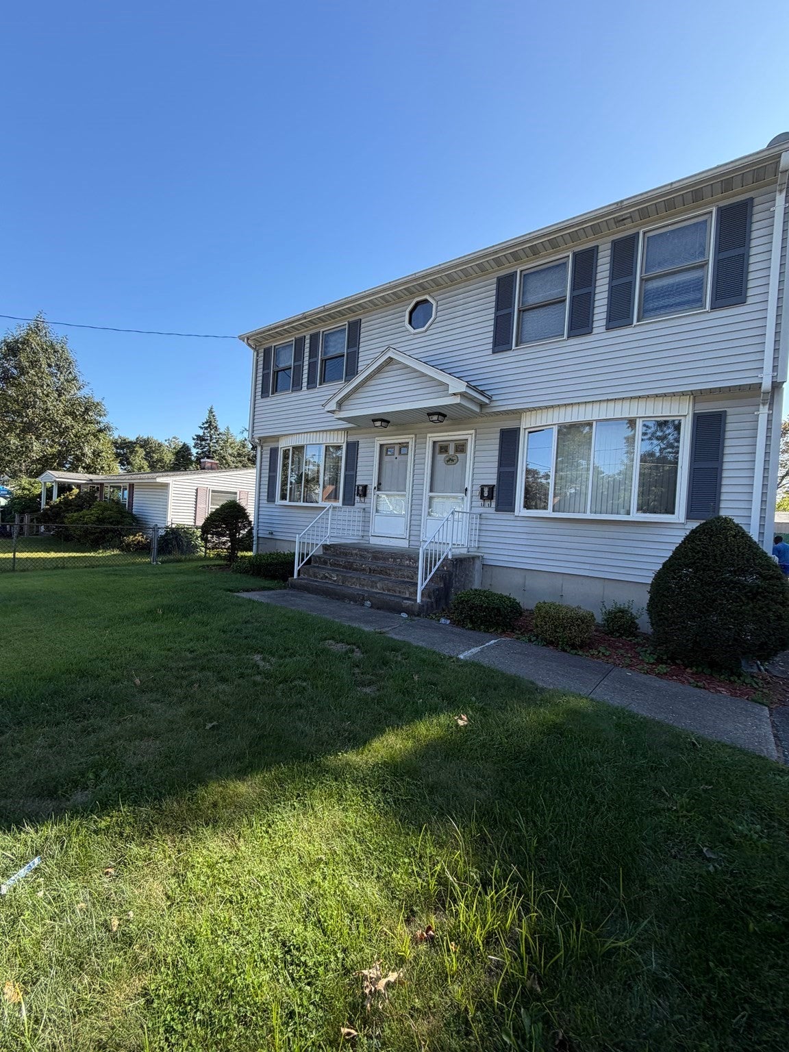 Photo of 44 Middle St, Springfield, MA