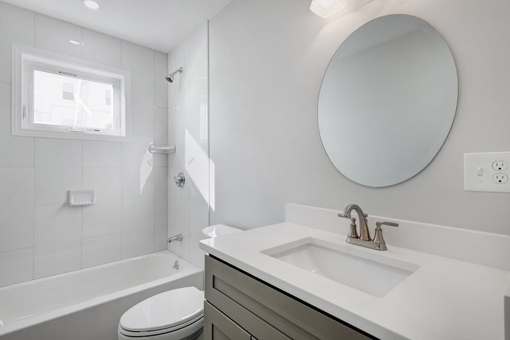 129 Pleasant Street #2, Weymouth, MA, 129 Pleasant Street #2, Weymouth, MA Photo #6