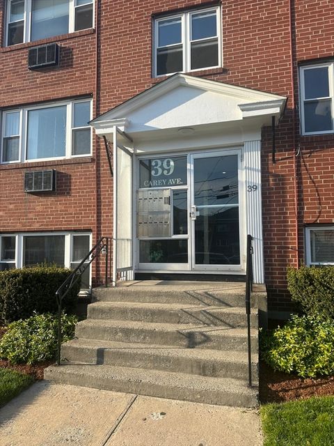 Photo of 39 Carey Ave #5, Watertown, MA 02472 (MLS # 73458180)