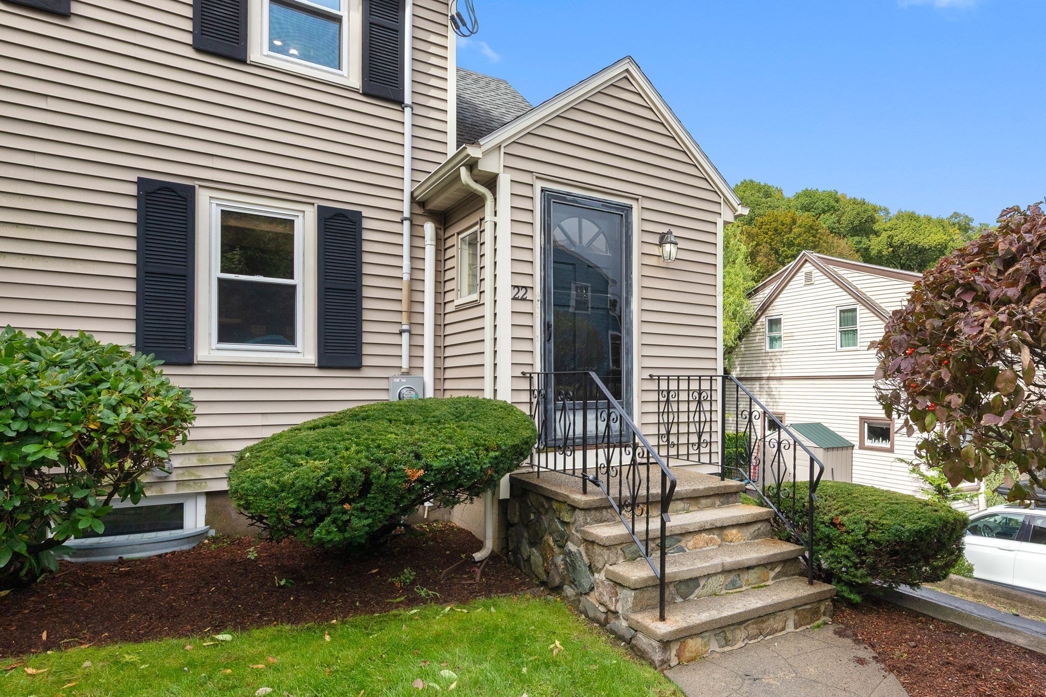 22 Ash St