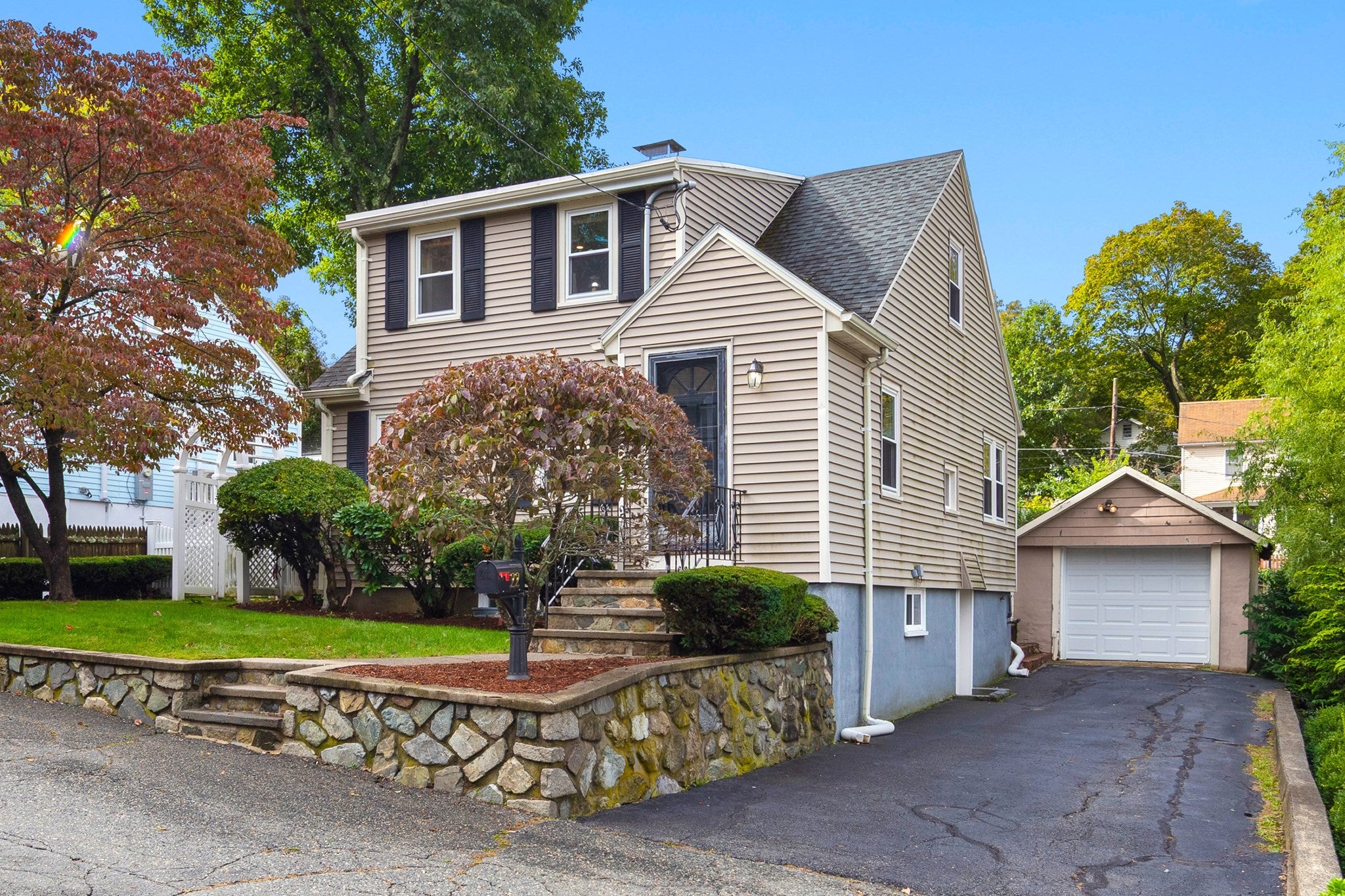 22 Ash St