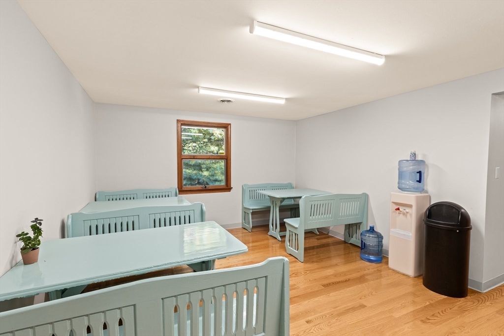 1400 Massachusetts 28a 2-6