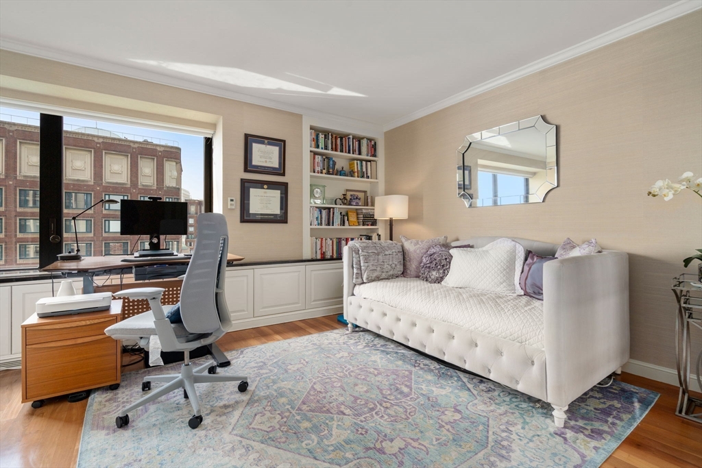 65 E India Row 18G
