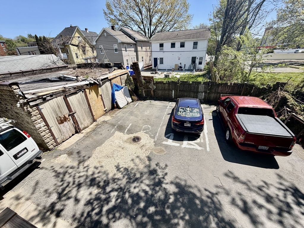 27 Loring St, Springfield, MA Photo #29