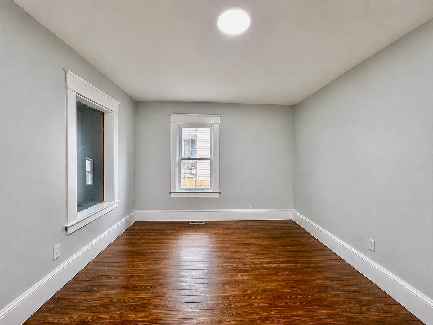 27 Loring St