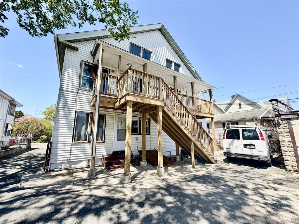 27 Loring St, Springfield, MA Photo #31