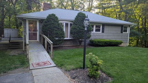 17 Laurel Dr Millbury MA 01527