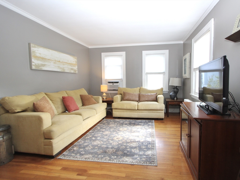 35 Pinehurst Ave