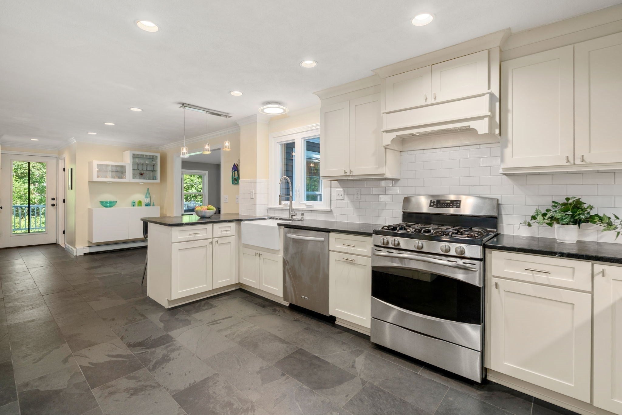 45 Woodmere Dr, Sudbury, MA, 45 Woodmere Dr, Sudbury, MA Photo #9