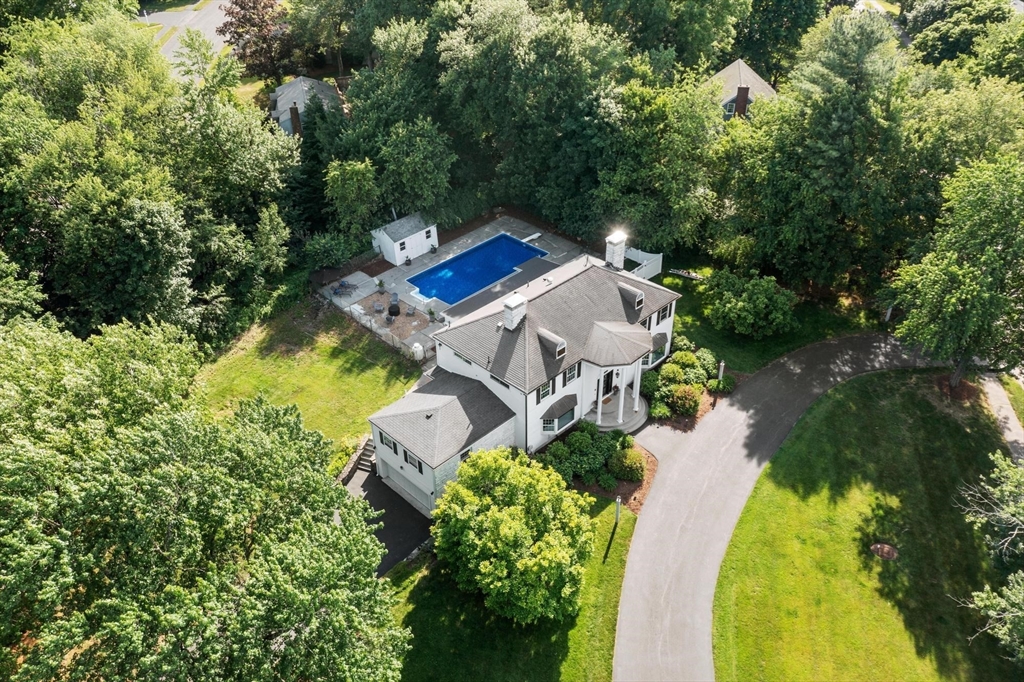 1 Bryant Avenue