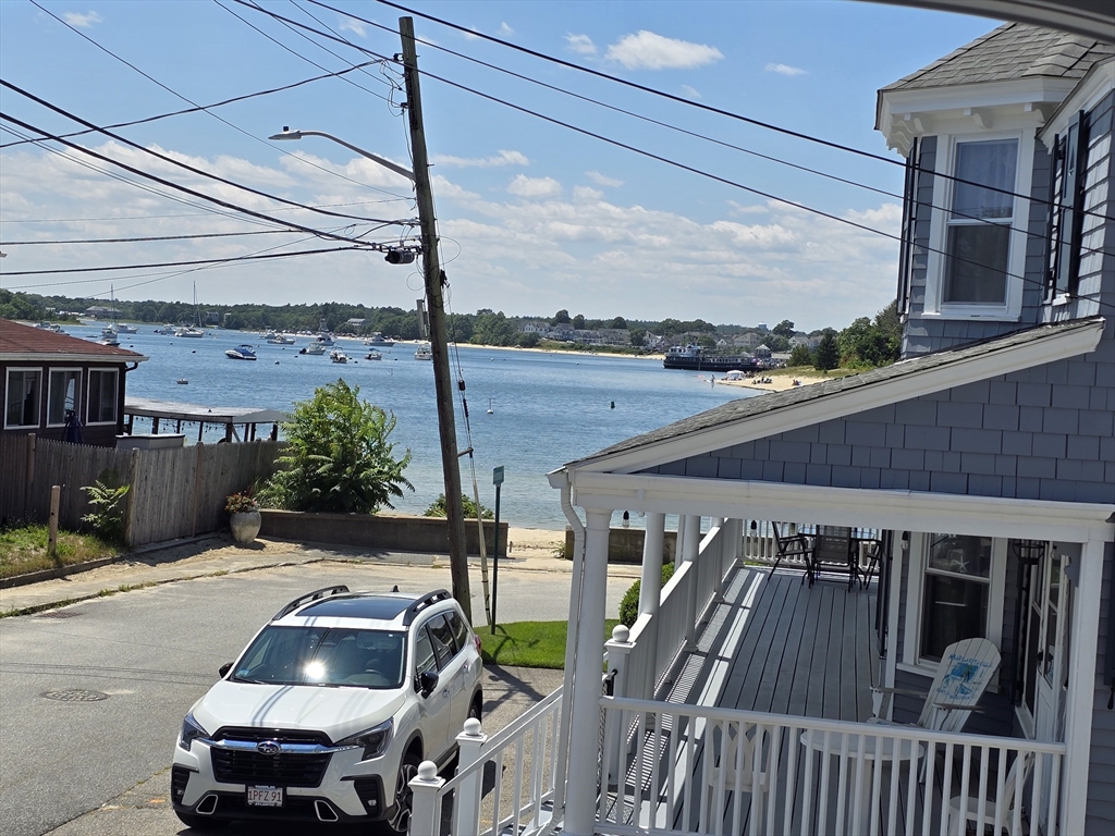 4 Hammond St