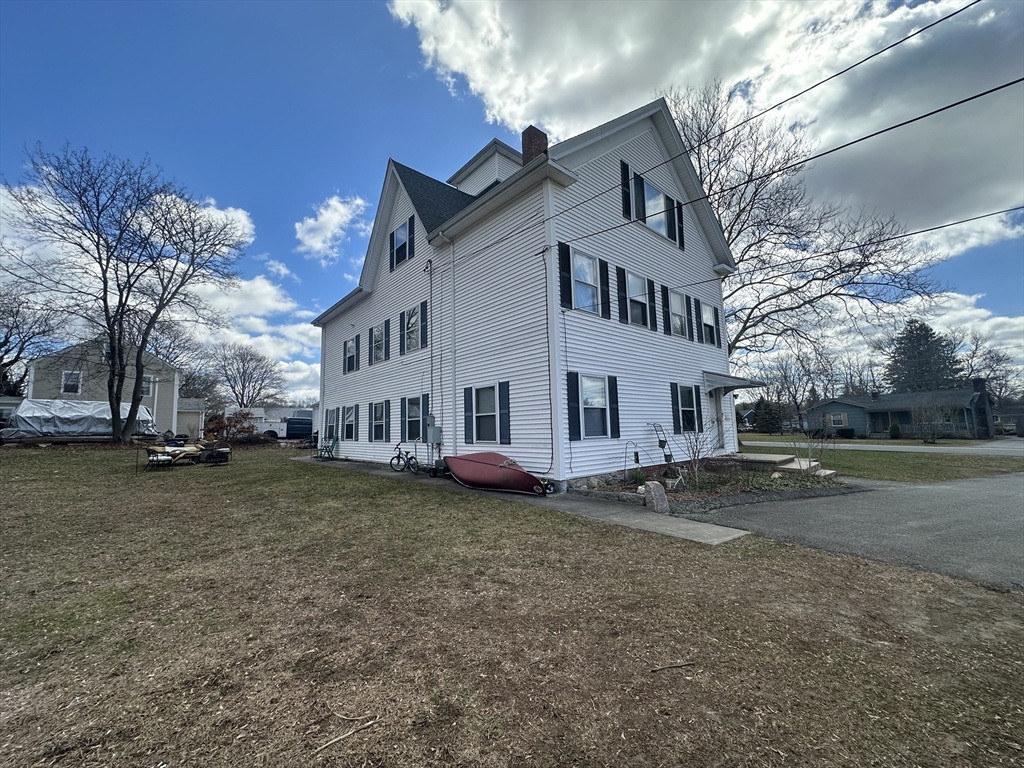 218 Main St