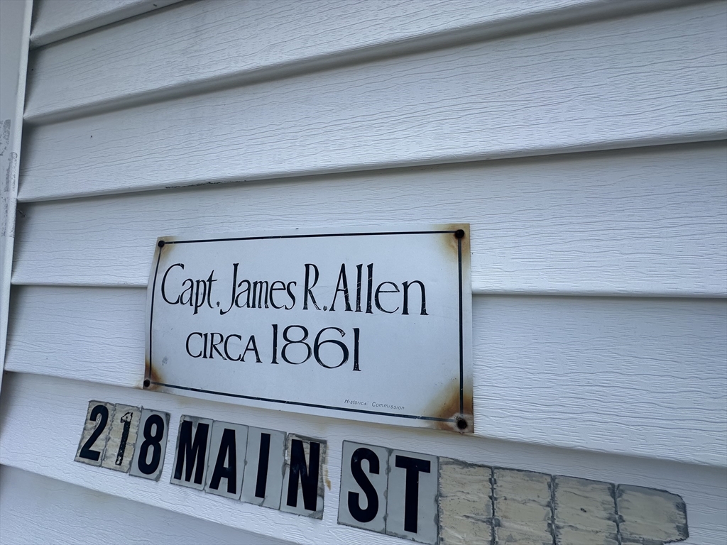 218 Main St