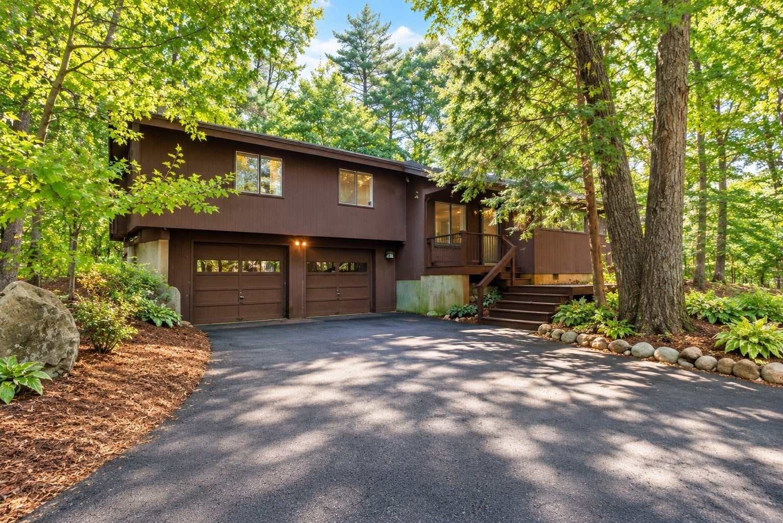 2415 Bay Rd