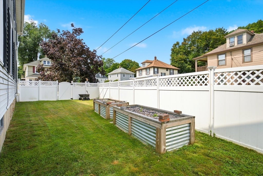 2 Elmwood Ave, Haverhill, MA, 2 Elmwood Ave, Haverhill, MA Photo #28