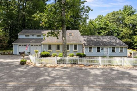 18 King Phillips Path Duxbury MA 02332