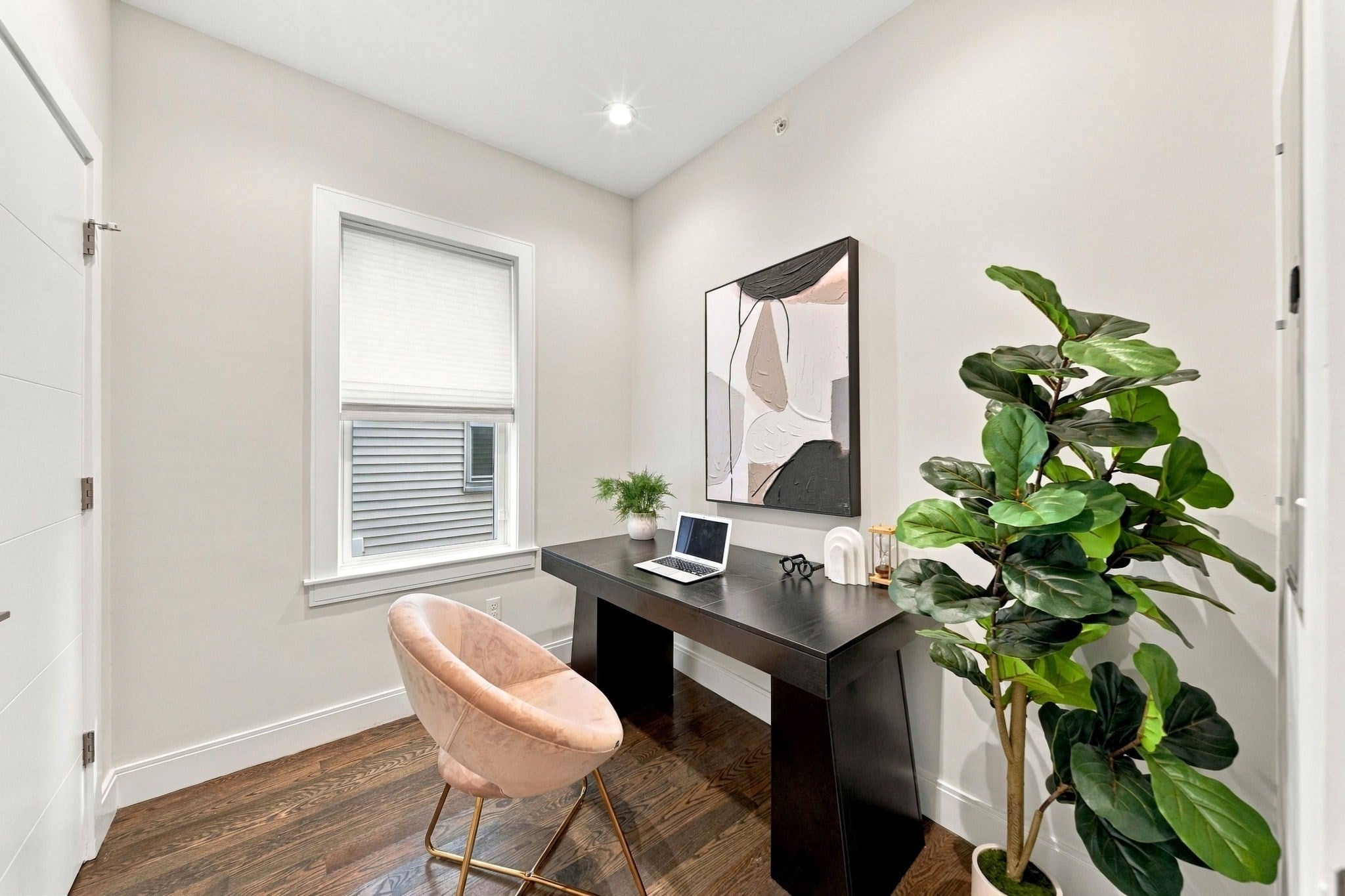 9 Lithgow St #1, Boston, MA, 9 Lithgow St #1, Boston, MA Photo #22